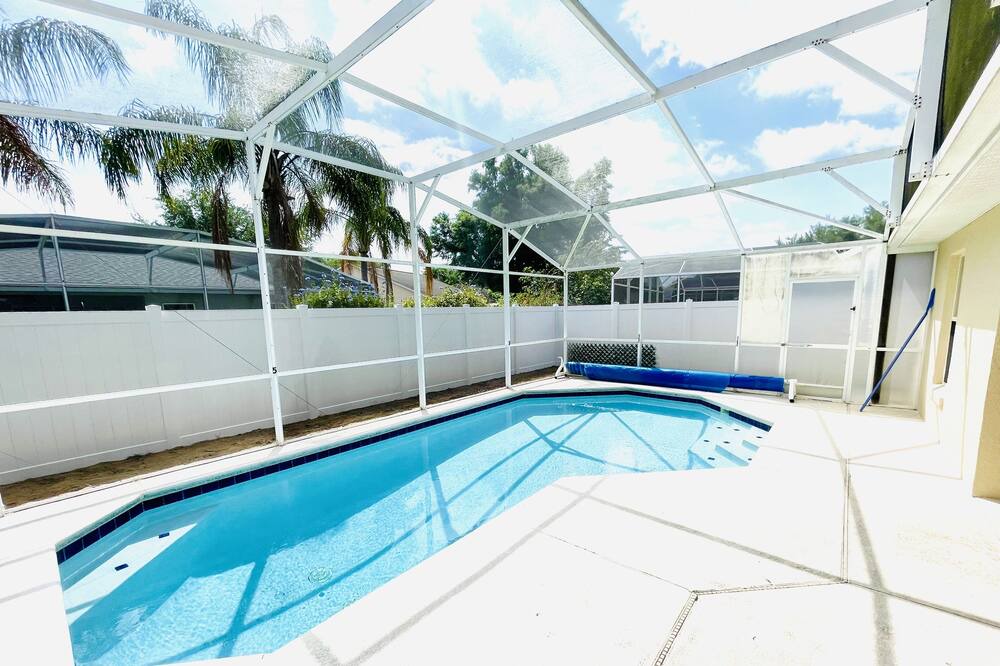 Photo of Outdoor in Woodridge
