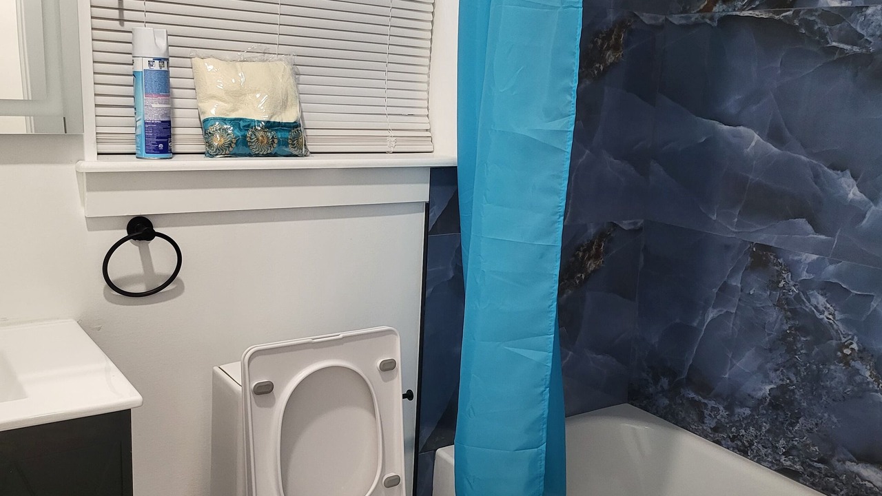 Photo of Bathroom in Newark