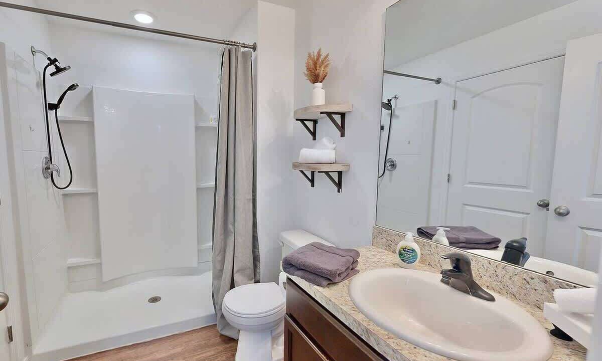 Photo of Bathroom in Brooksville