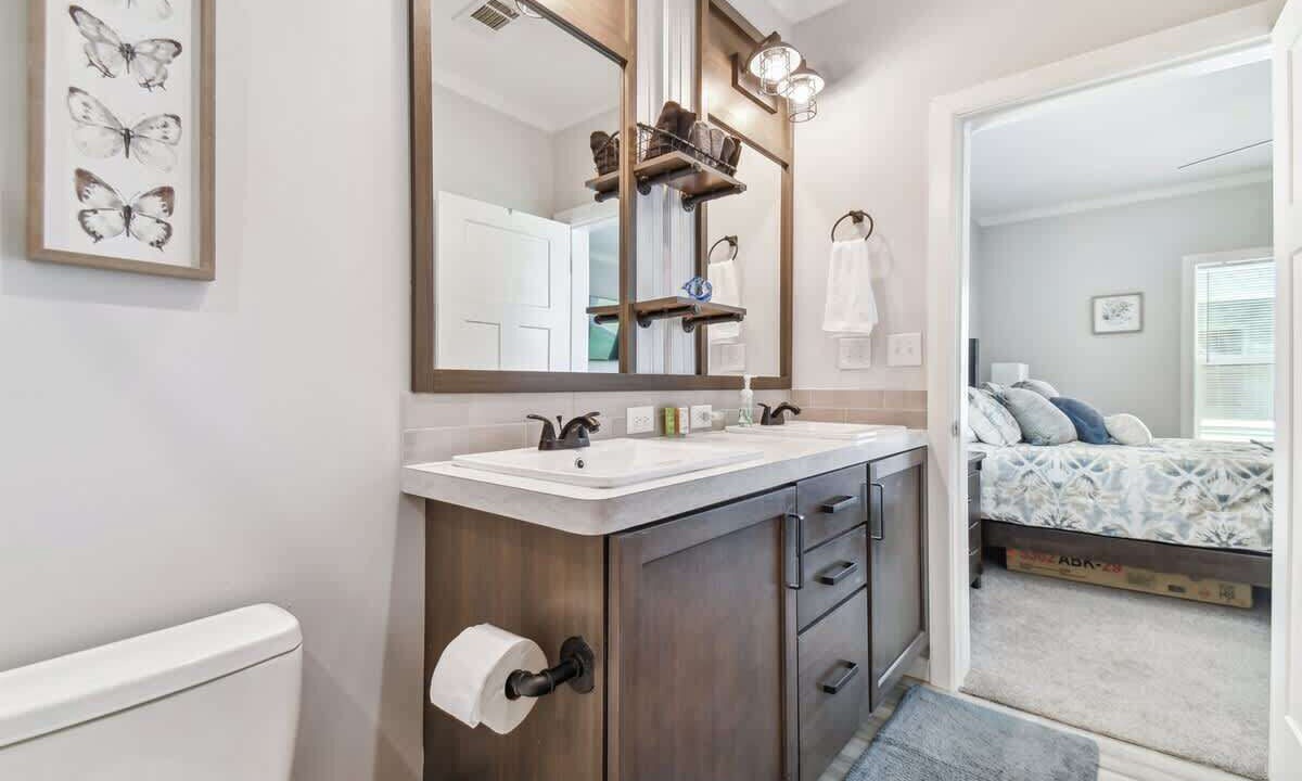 Photo of Bathroom in Dade City