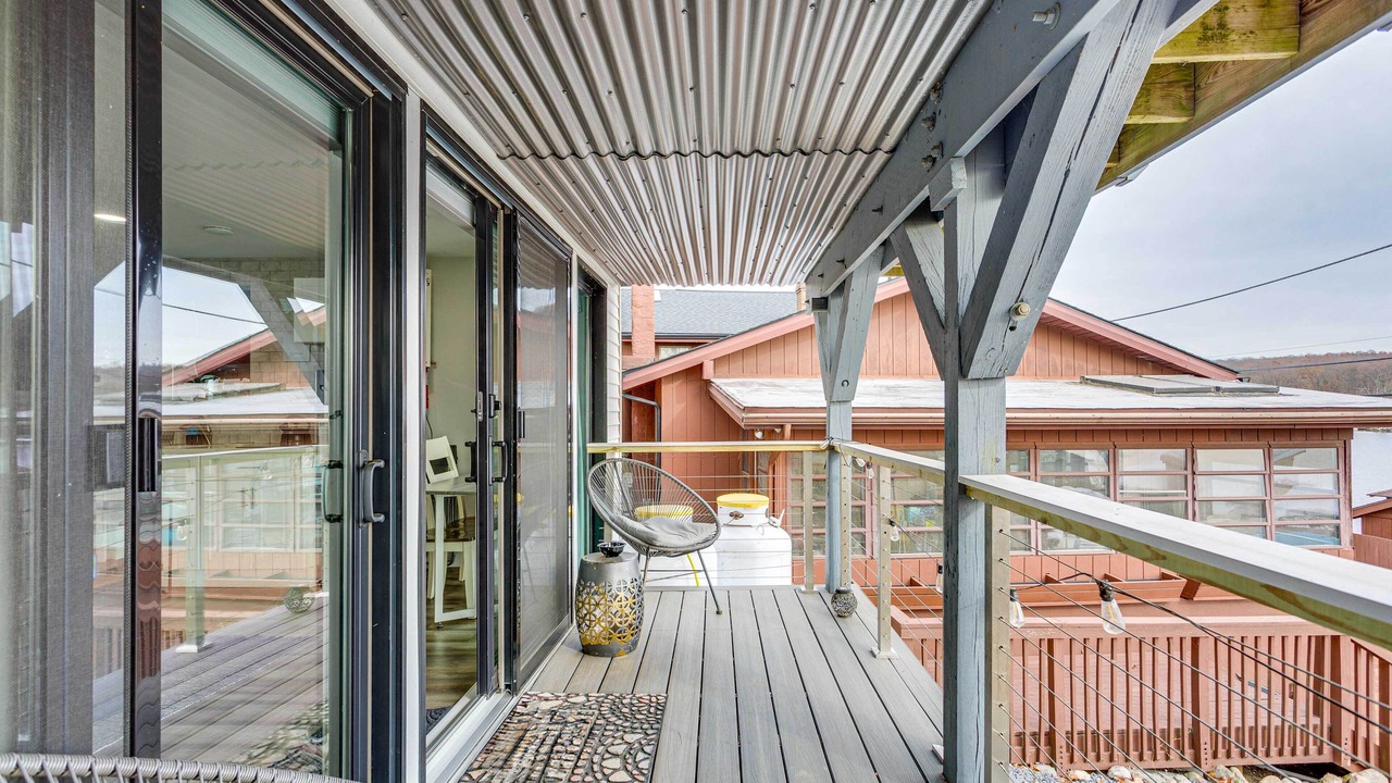 Photo of Patio Balcony in Lake Hopatcong
