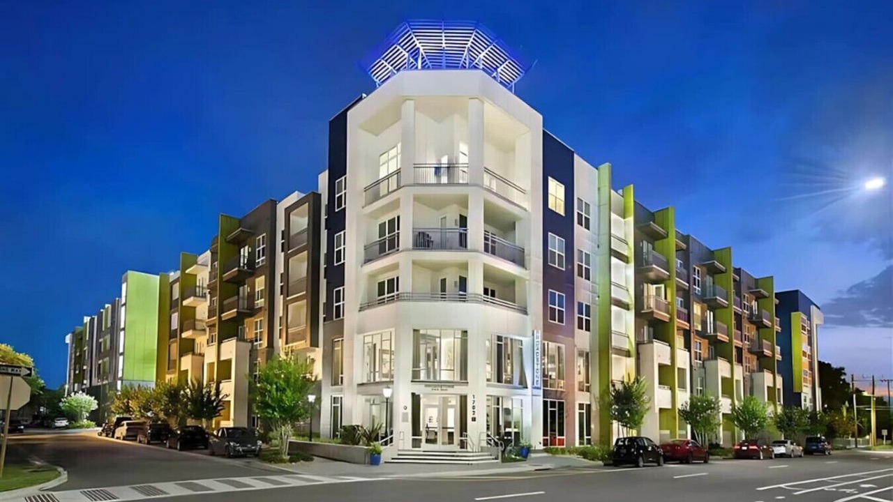 Photo of Outdoor in North Hyde Park