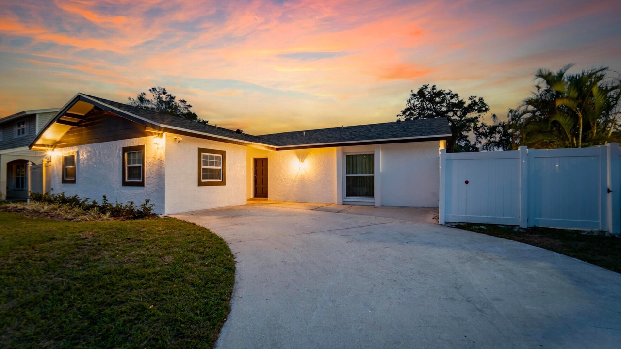 Photo of Outdoor in Egypt Lake-Leto