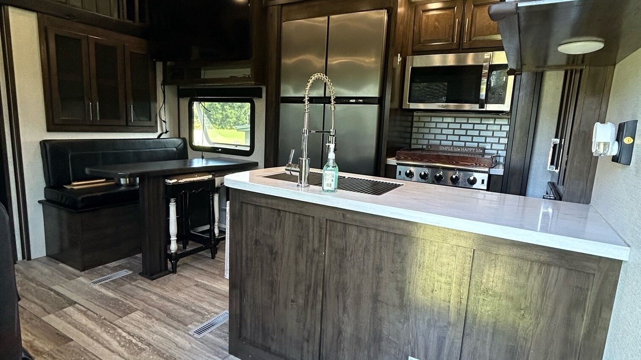 Photo of Kitchen in Yankeetown