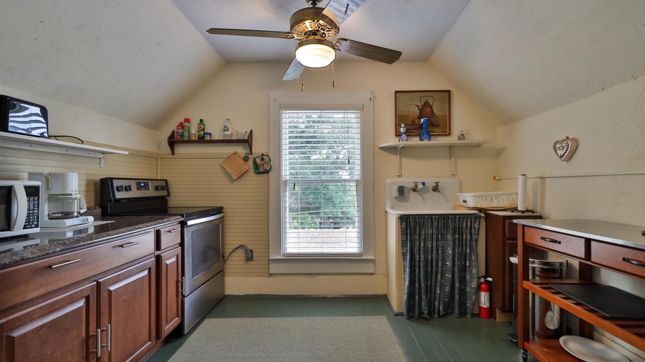 Photo of Kitchen in New Smyrna Beach