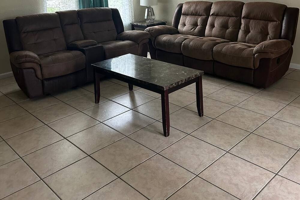 Photo of Livingroom in Holly Hill
