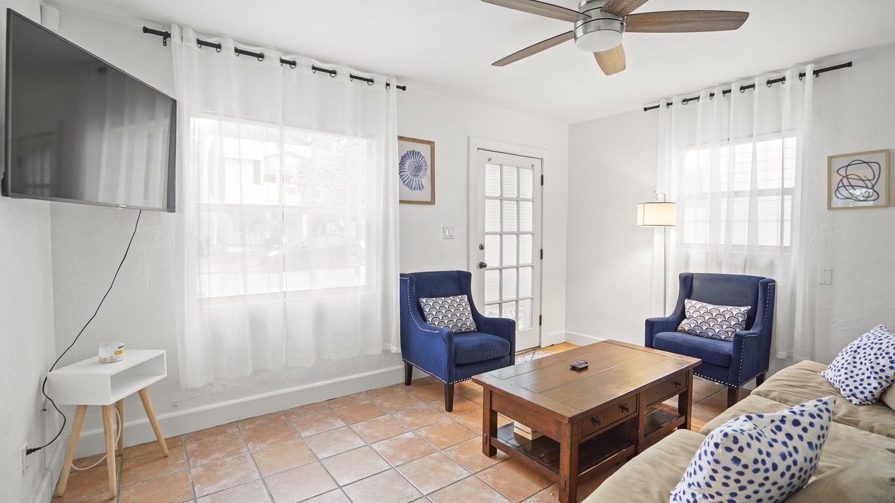 Photo of Livingroom in Pass-a-Grille