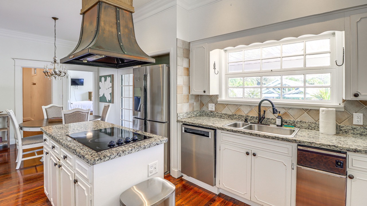 Photo of Kitchen in Historic District