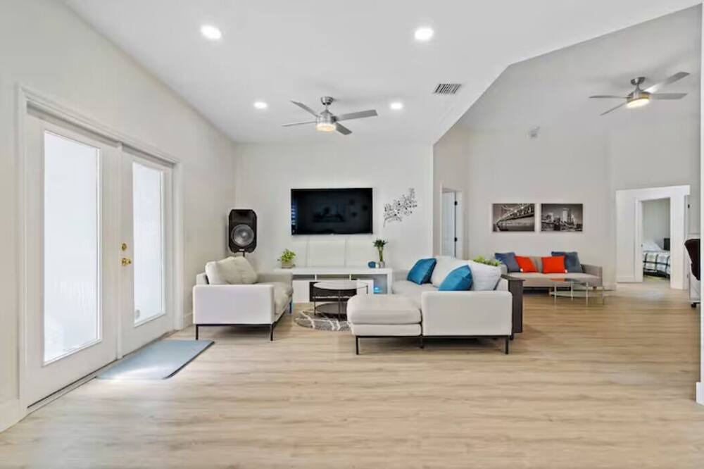 Photo of Livingroom in St. Petersburg