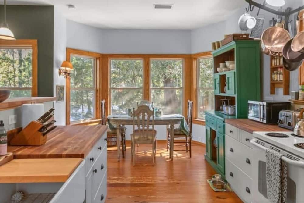 Photo of Kitchen in High Springs