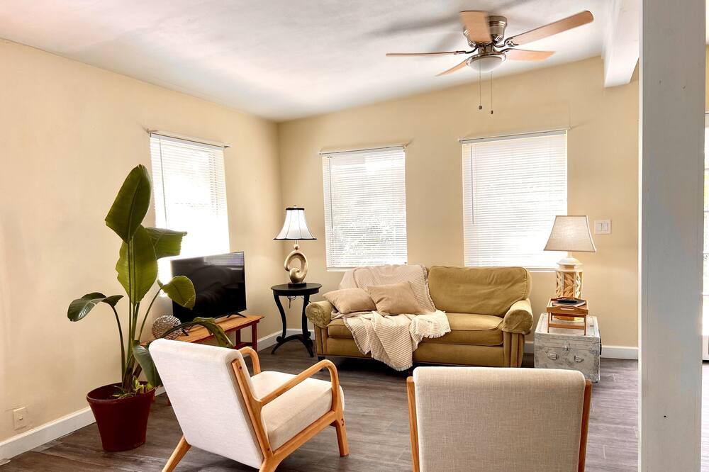Photo of Livingroom in Park East