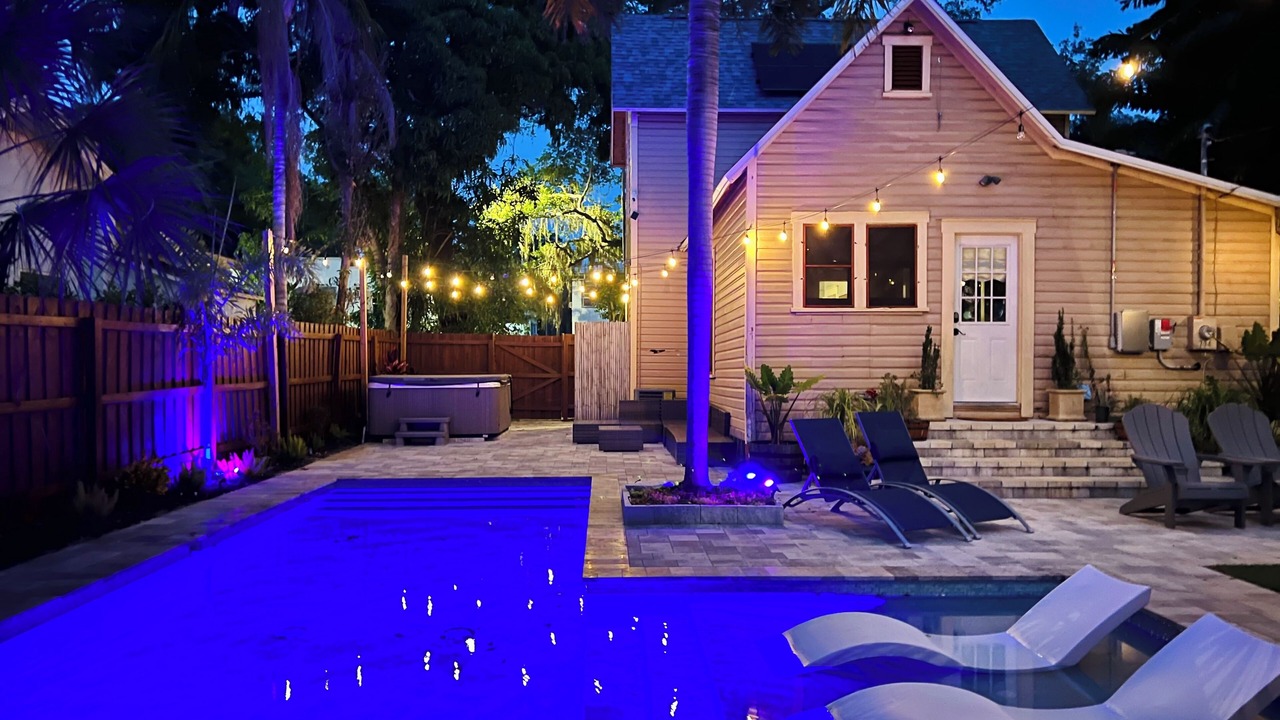 Photo of Outdoor in Historic Uptown