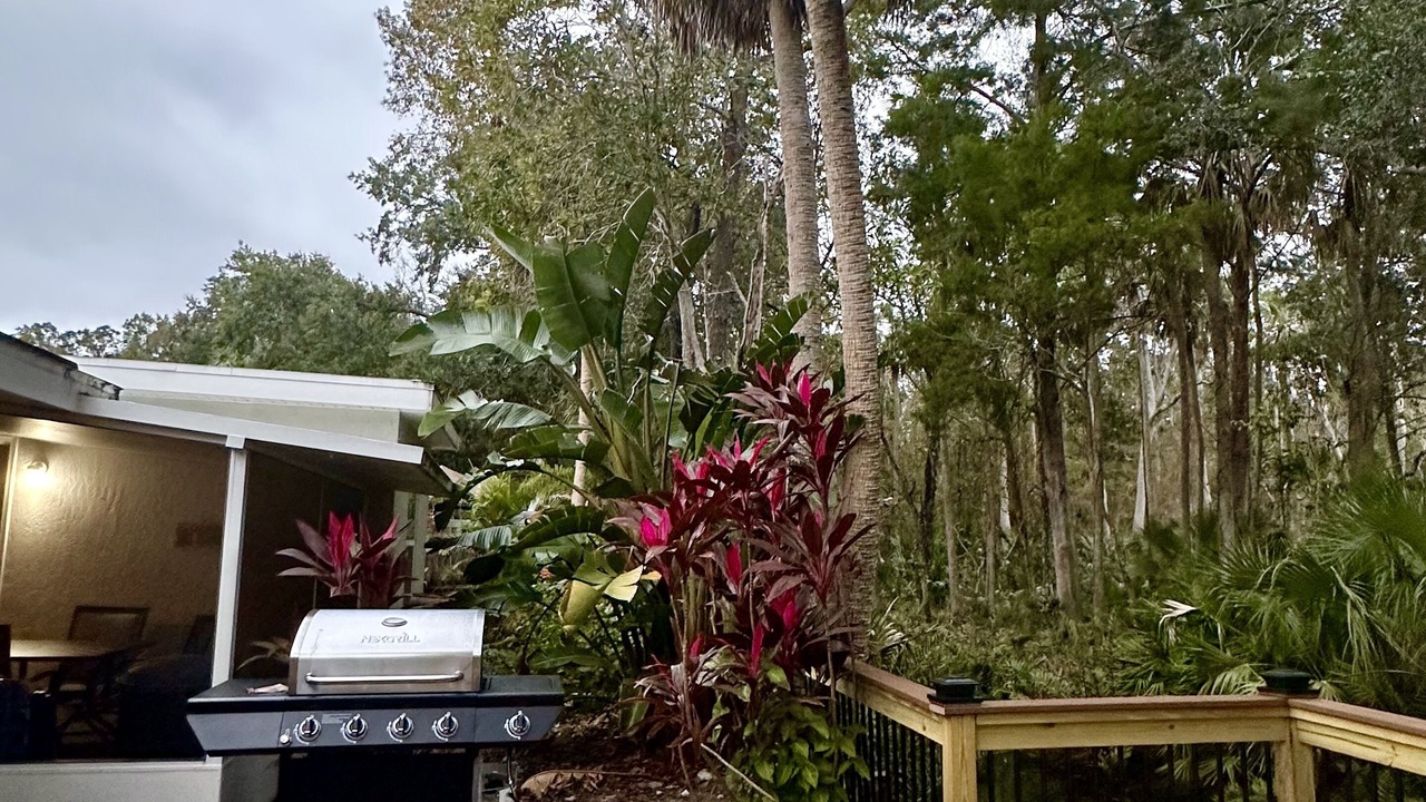 Photo of Outdoor in Weeki Wachee Gardens