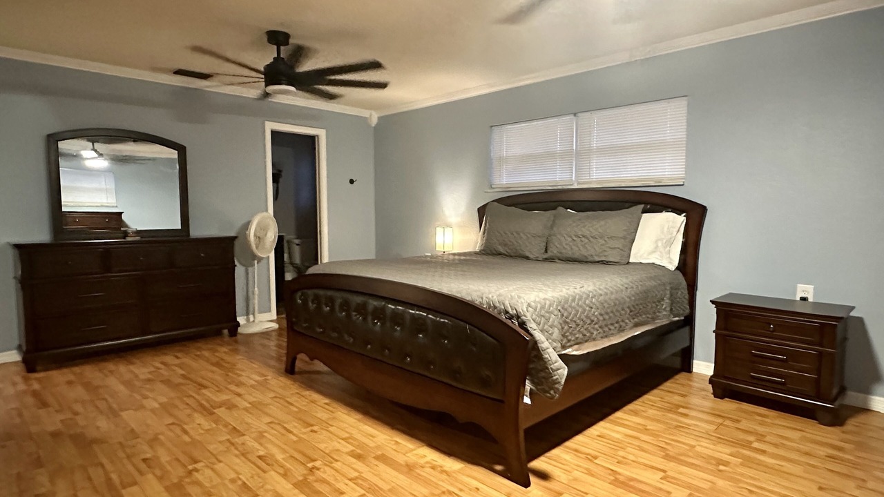 Photo of Bedroom in Weeki Wachee Gardens