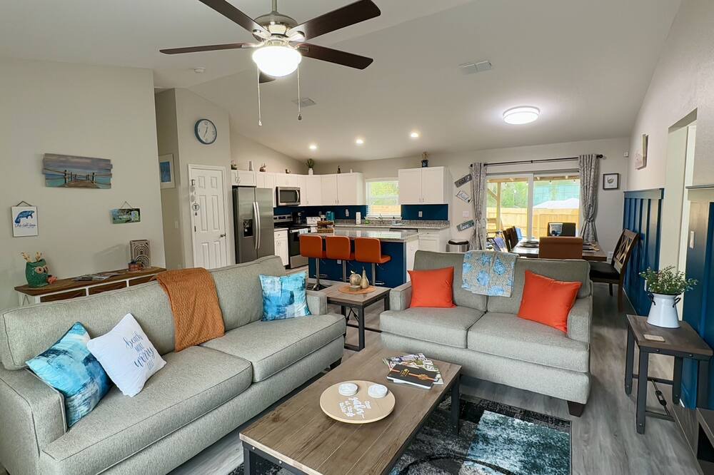 Photo of Livingroom in Dunnellon