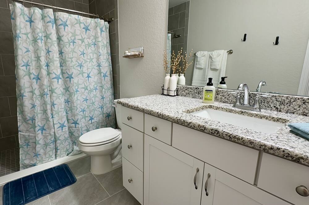 Photo of Bathroom in Dunnellon