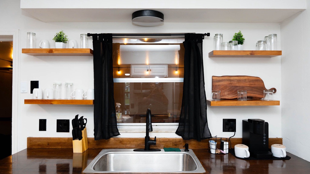 Photo of Kitchen in Buena Ventura Lakes