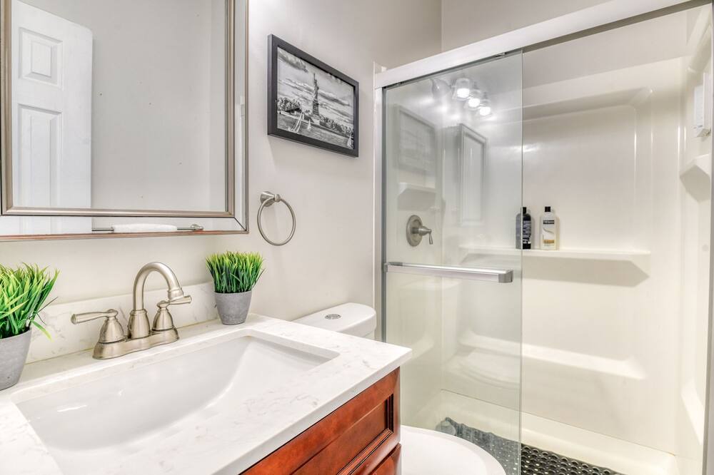 Photo of Bathroom in Jersey City