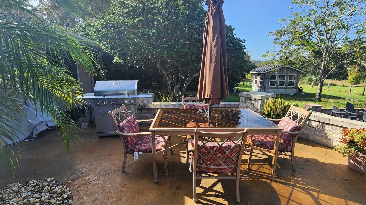 Photo of Outdoor in Groveland