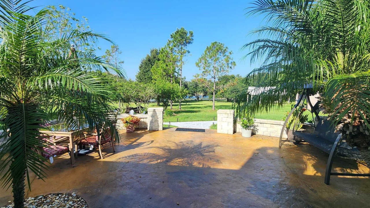 Photo of Outdoor in Groveland
