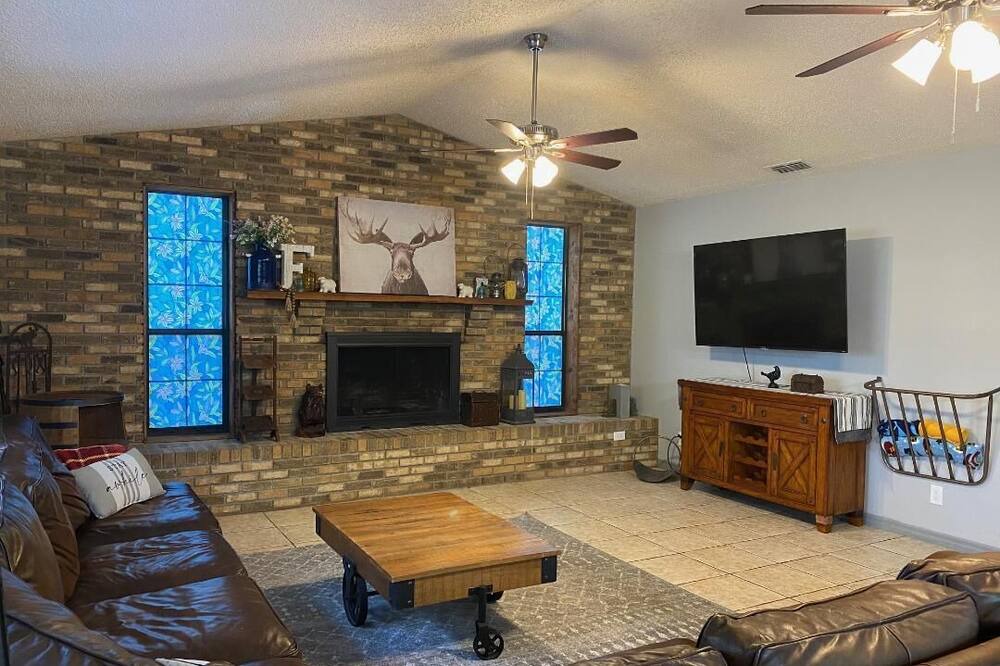 Photo of Livingroom in Fellowship