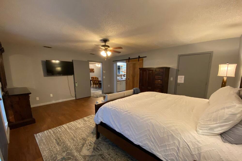 Photo of Bedroom in Fellowship