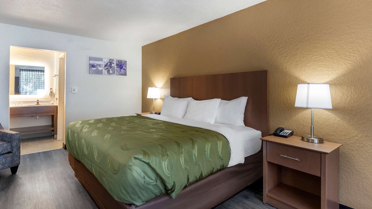 Photo of Bedroom in St. Petersburg - Clearwater