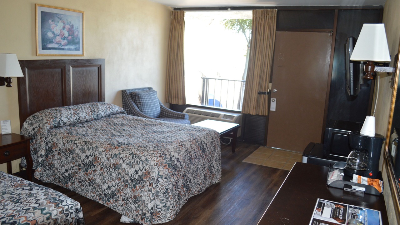 Photo of Bedroom in Tarpon Springs