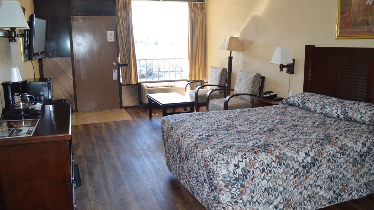 Photo of Bedroom in Tarpon Springs