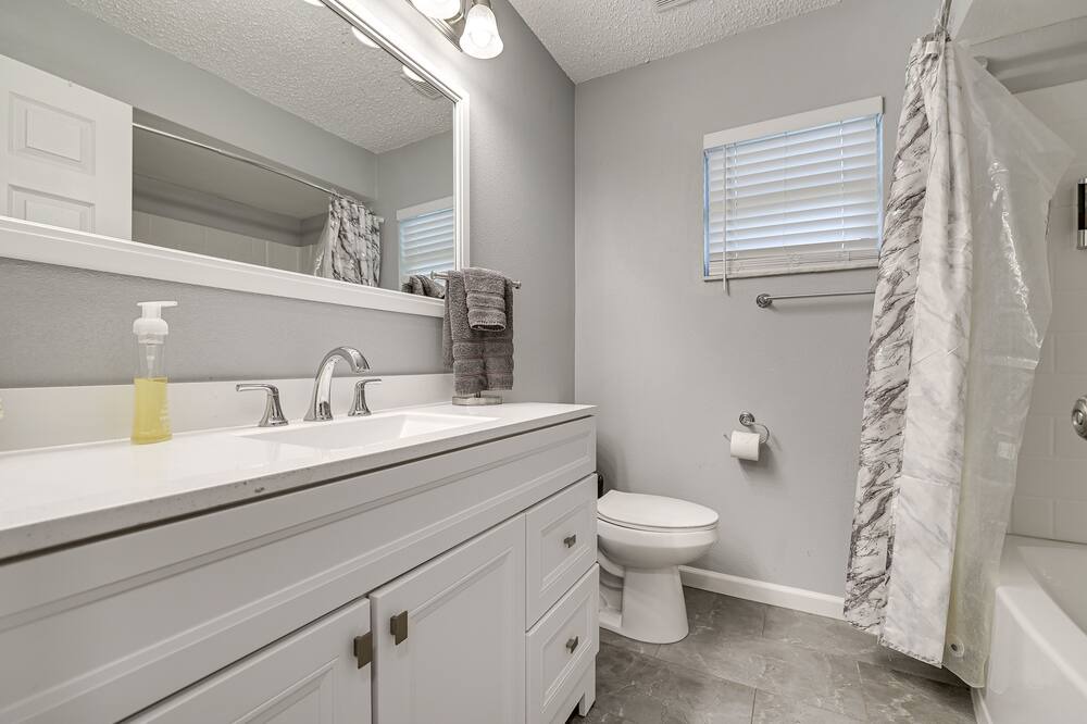 Photo of Bathroom in Orchid Lake Village