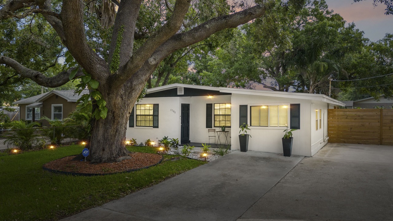 Photo of Outdoor in Port Tampa City