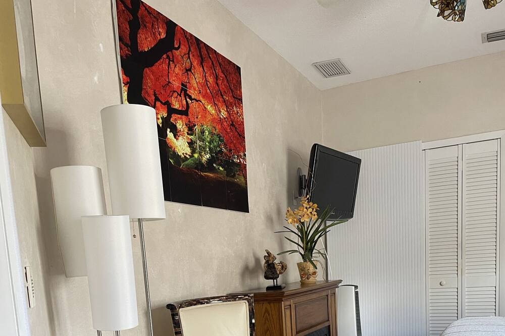 Photo of Bedroom in Ormond Beach