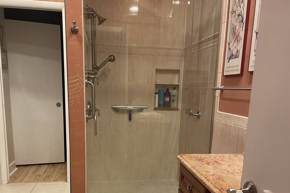 Photo of Bathroom in Ormond Beach