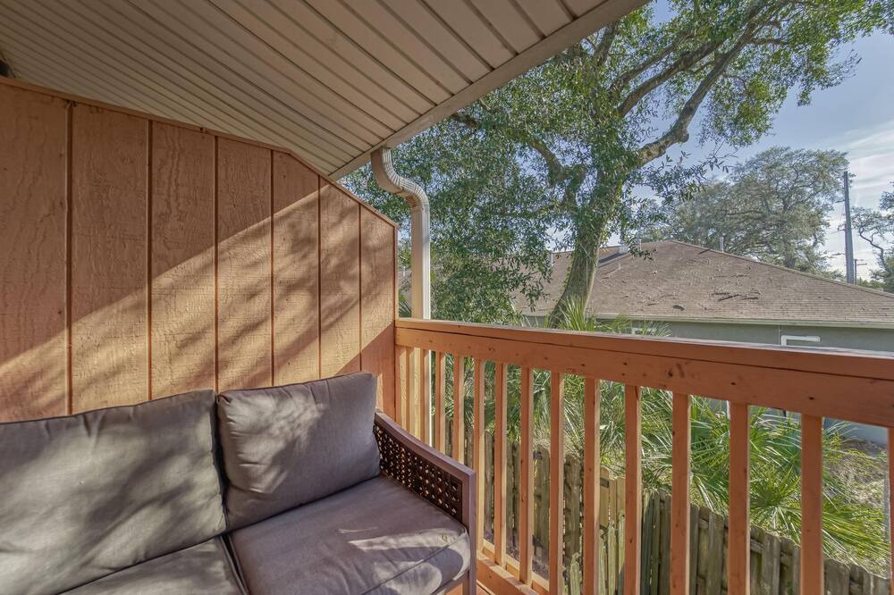 Photo of Patio Balcony in University
