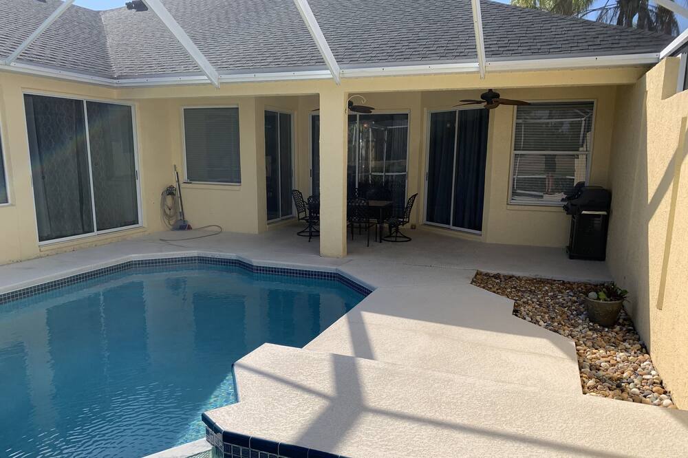 Photo of Outdoor in Apollo Beach