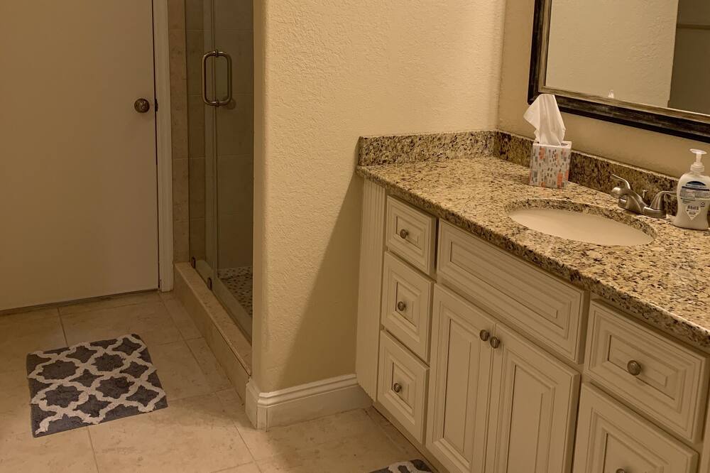 Photo of Bathroom in Apollo Beach