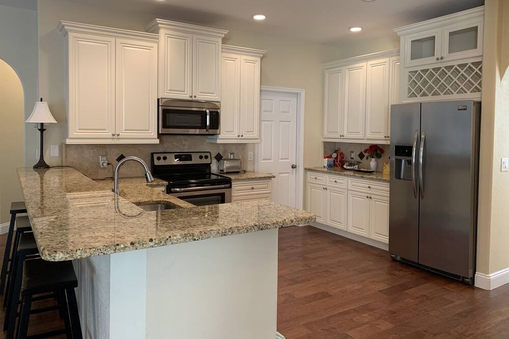 Photo of Kitchen in Apollo Beach