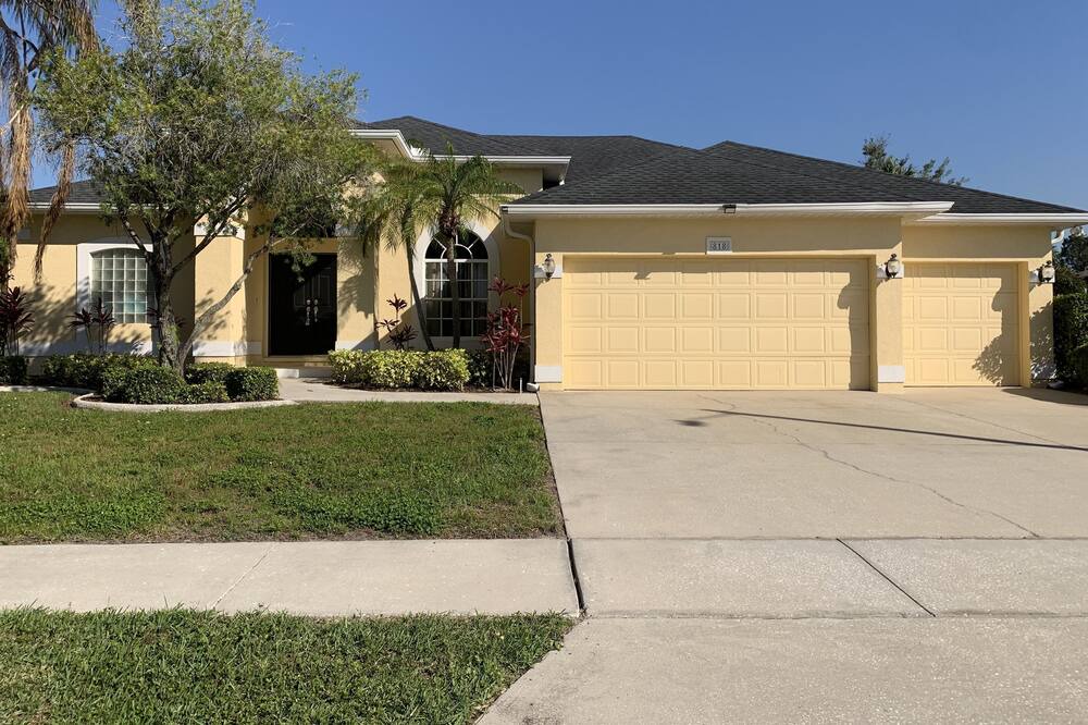 Photo of Outdoor in Apollo Beach