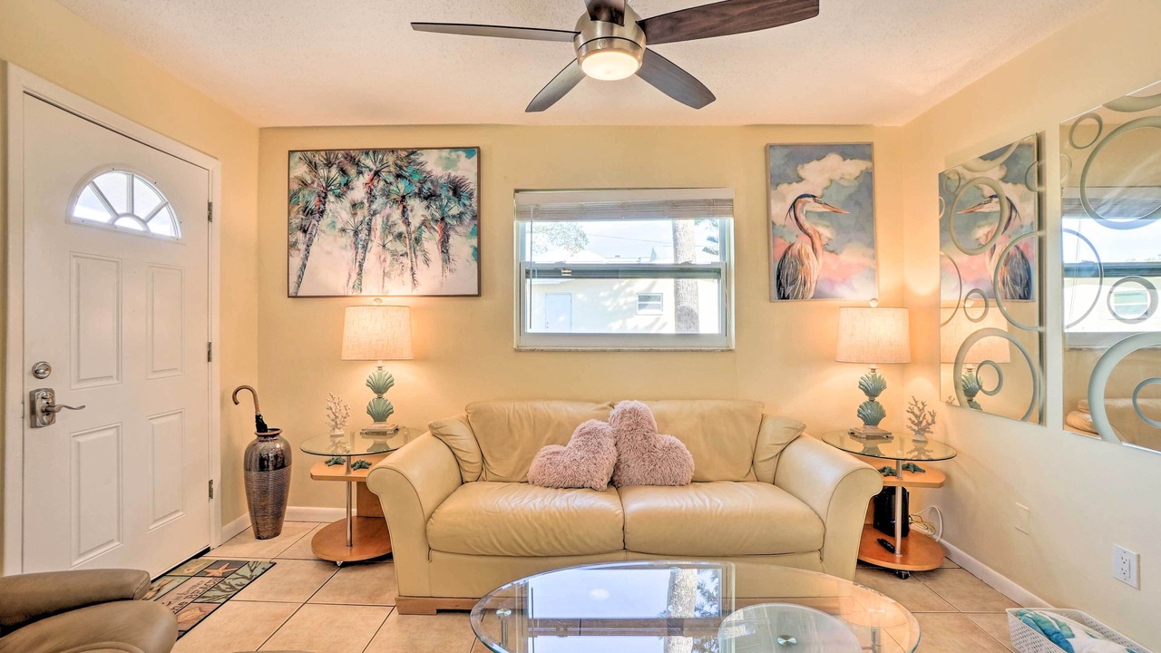 Photo of Livingroom in Downtown Dunedin