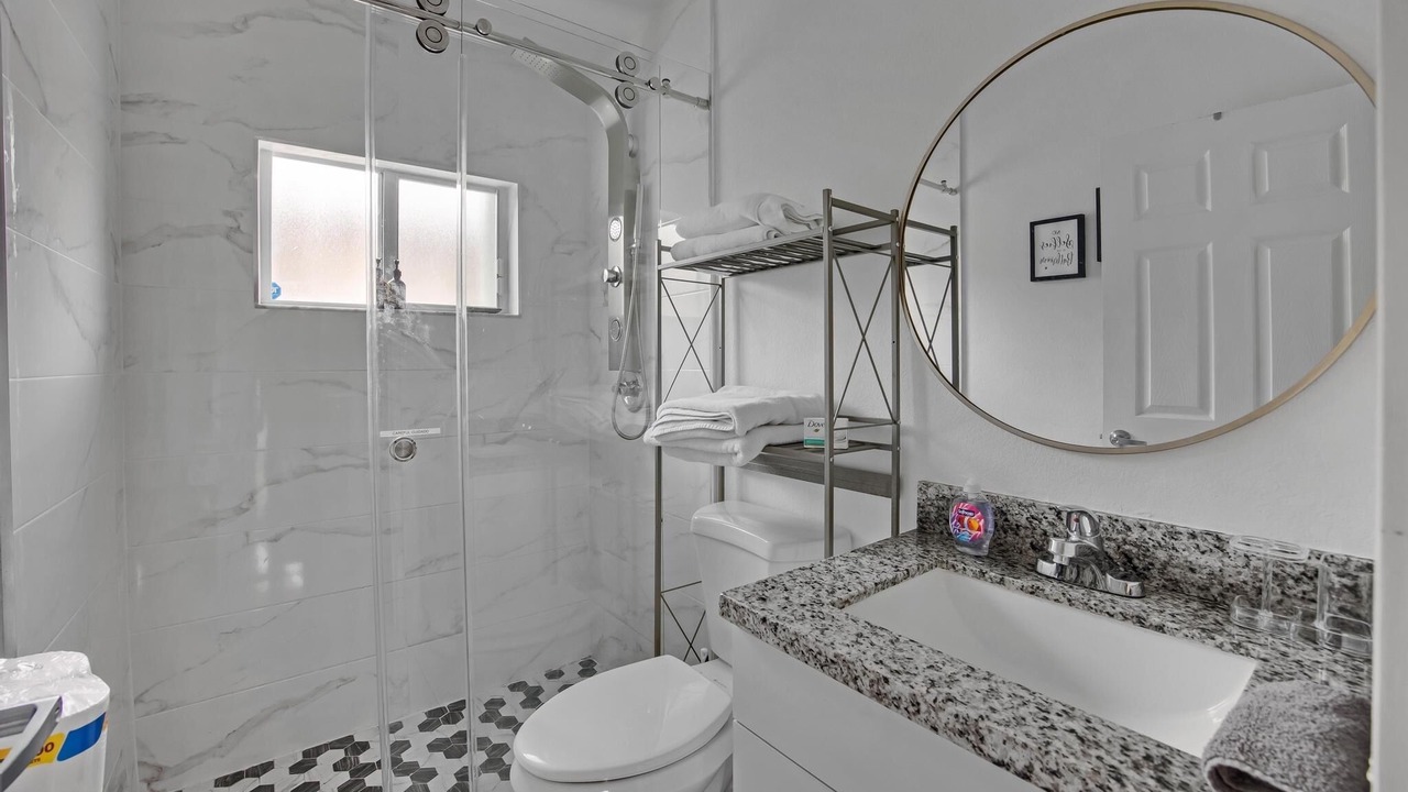 Photo of Bathroom in Seybold
