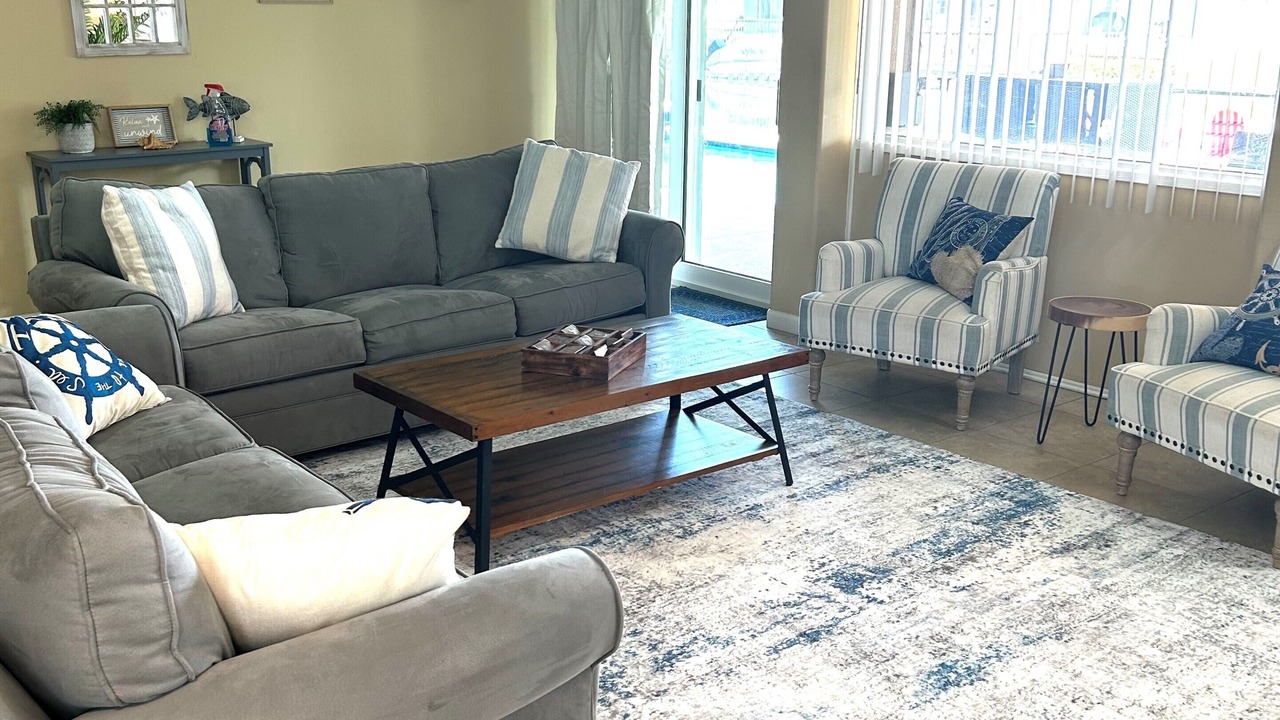 Photo of Livingroom in Cocoa Isles