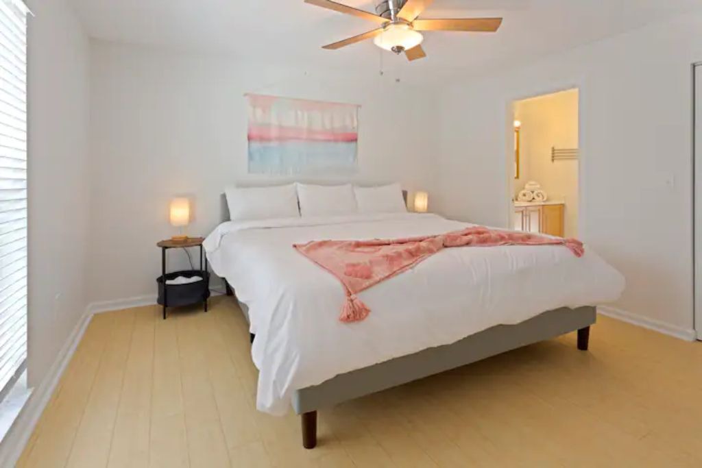 Photo of Bedroom in Gulfport