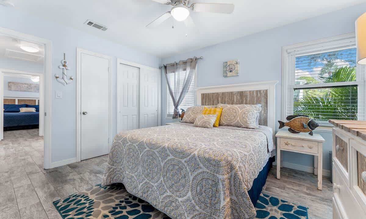 Photo of Bedroom in Laurel Park