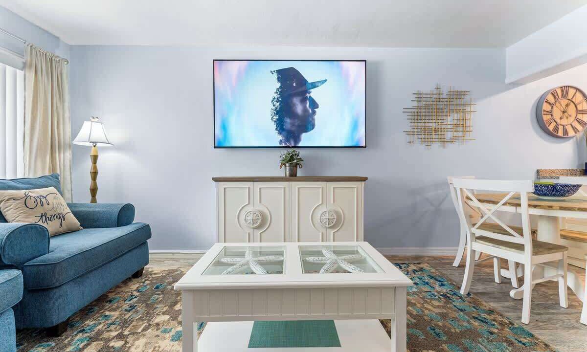 Photo of Livingroom in Laurel Park
