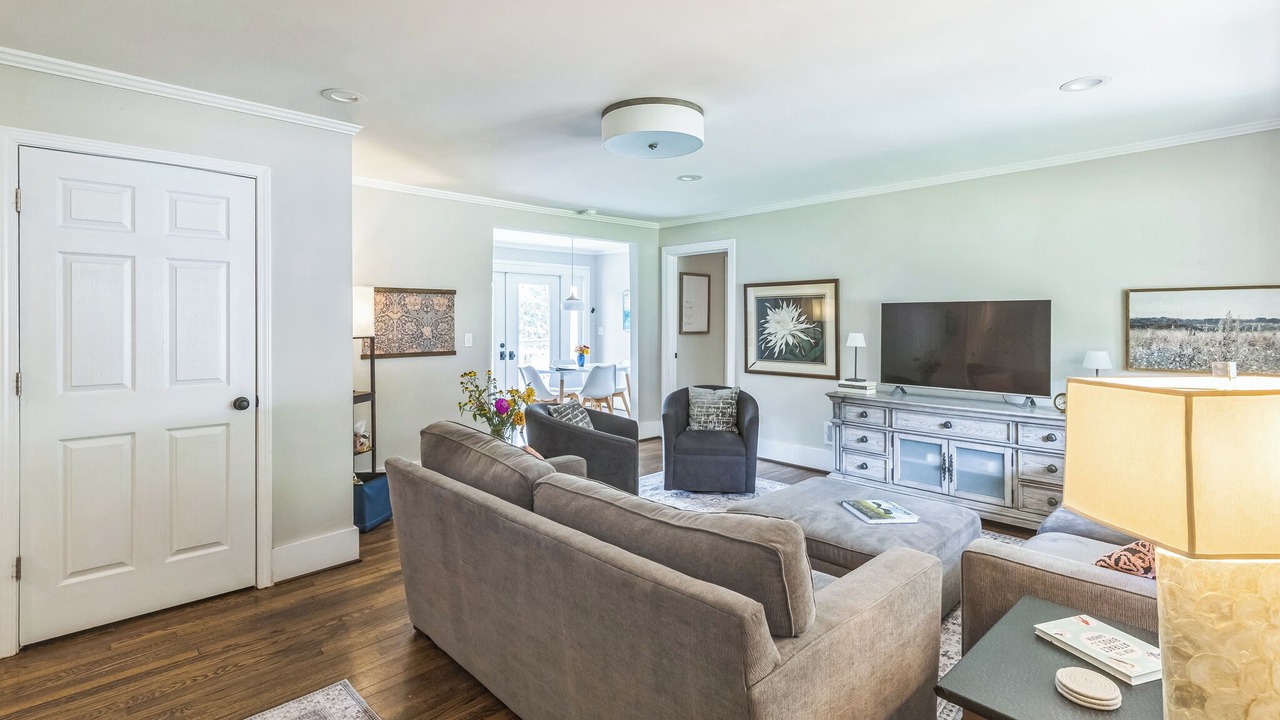 Photo of Livingroom in Greenville