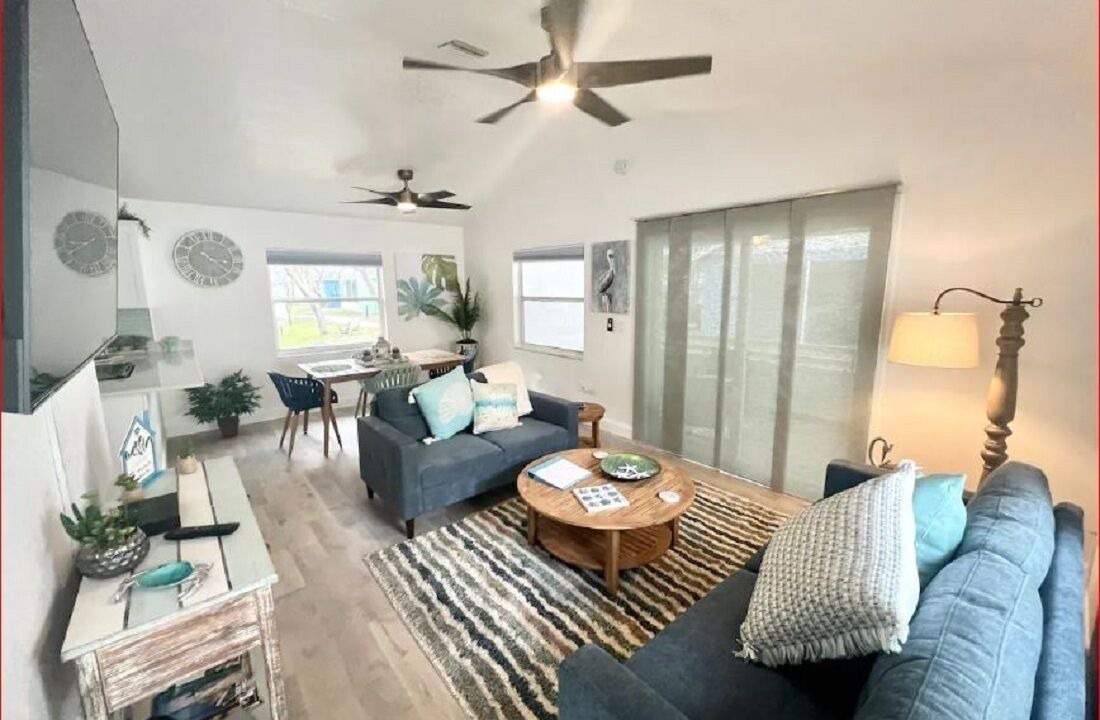 Photo of Livingroom in Palmetto