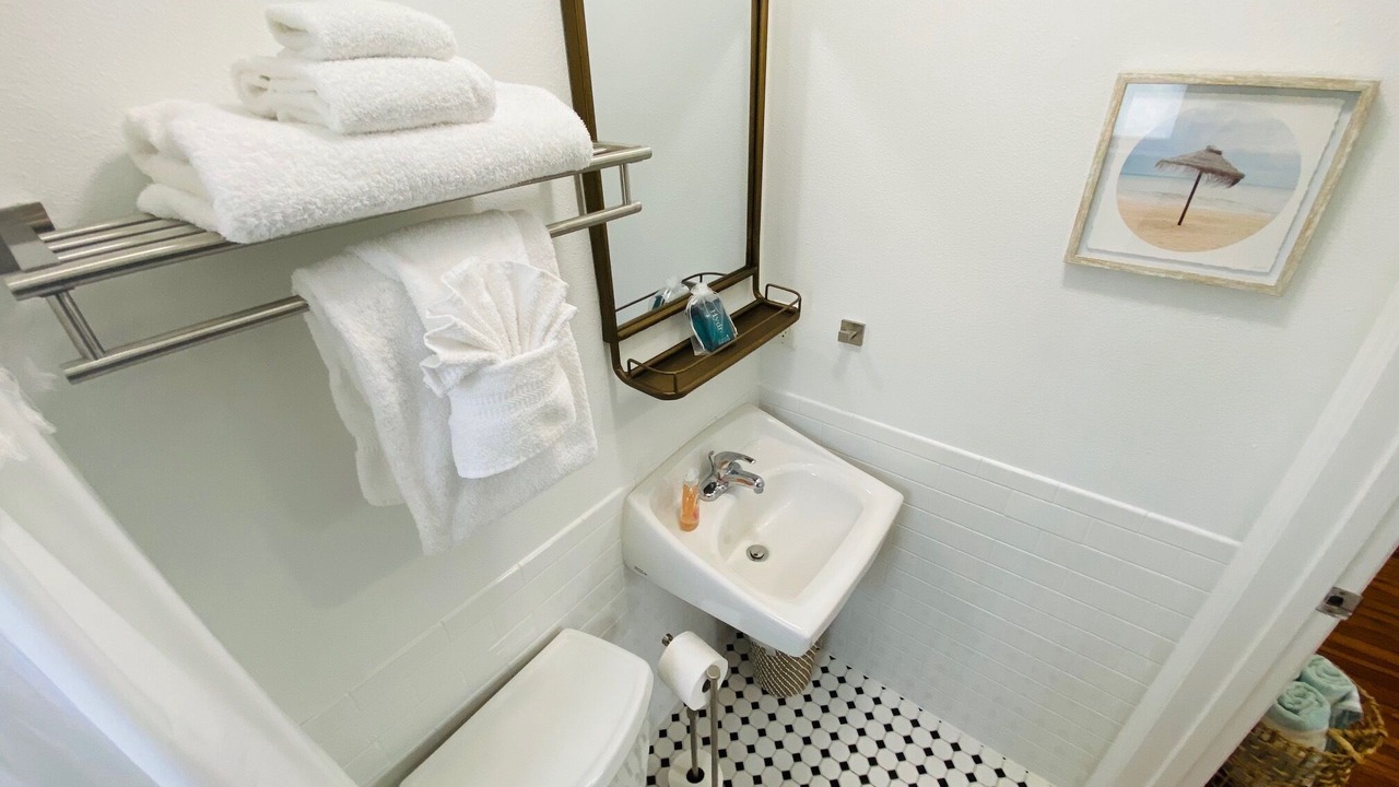 Photo of Bathroom in Pass-a-Grille Historic District
