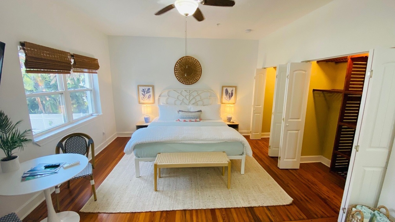 Photo of Bedroom in Pass-a-Grille Historic District