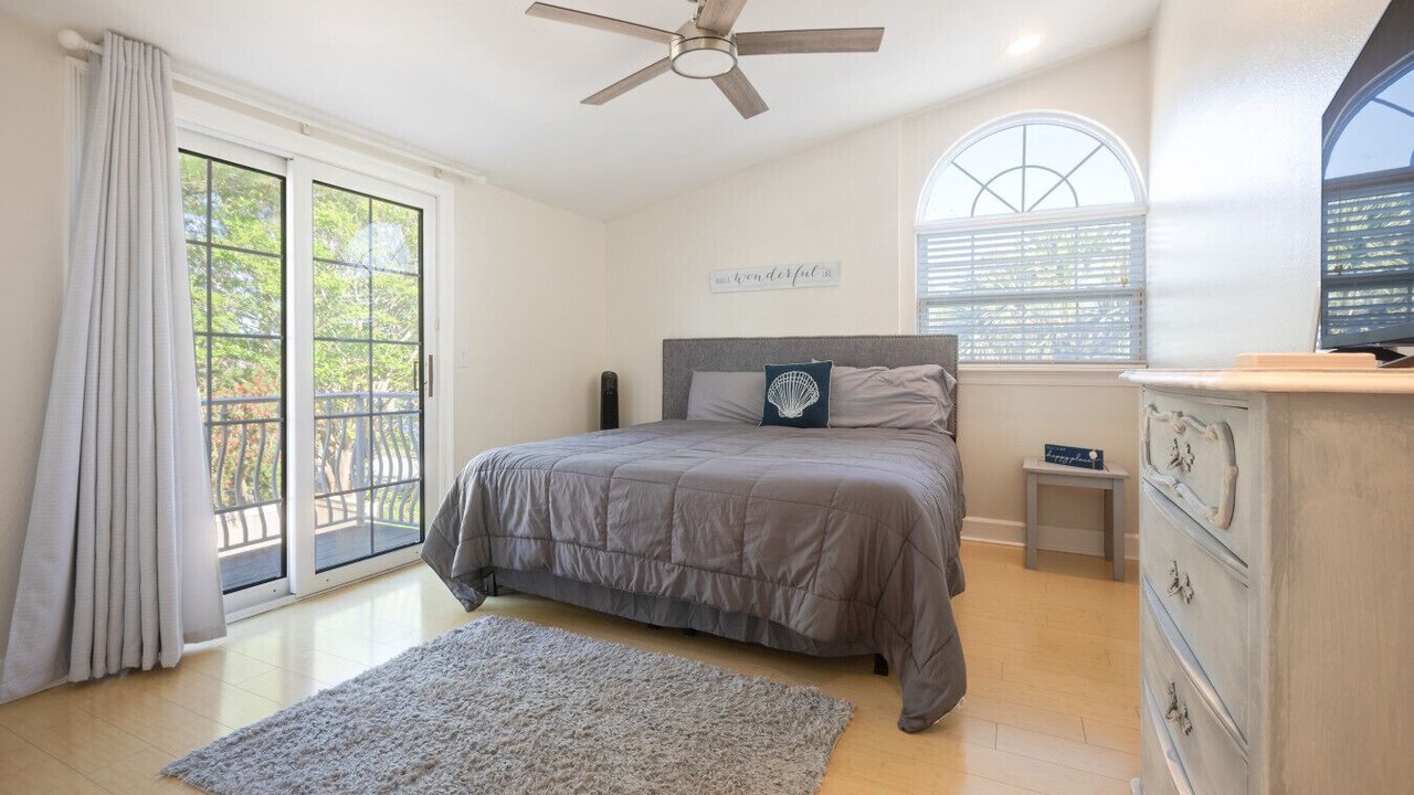 Photo of Bedroom in Gulf Breeze