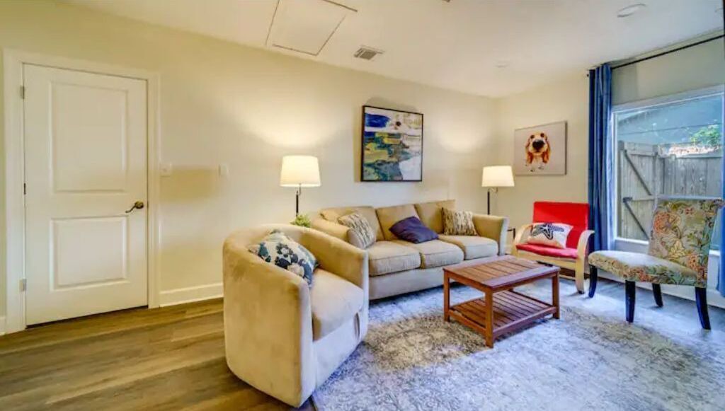 Photo of Livingroom in South Pinellas Community Council